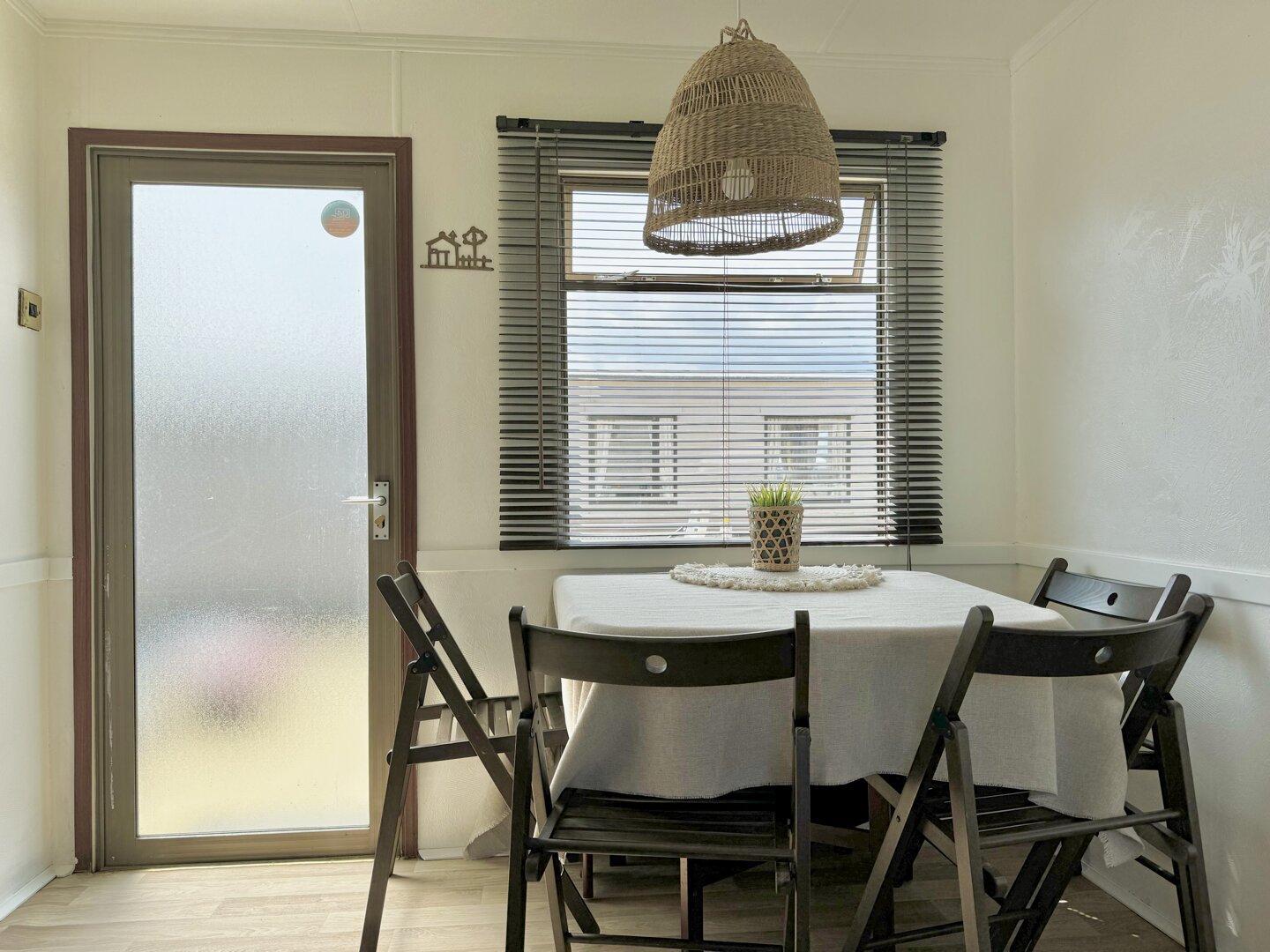 Q4 APARTMENTS  SPÓŁKA Z OGRANICZONĄ ODPOWIEDZIALNOŚCIĄ - 7